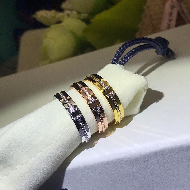Tiffany Narrow Diamond 18K Yellow Gold Ring