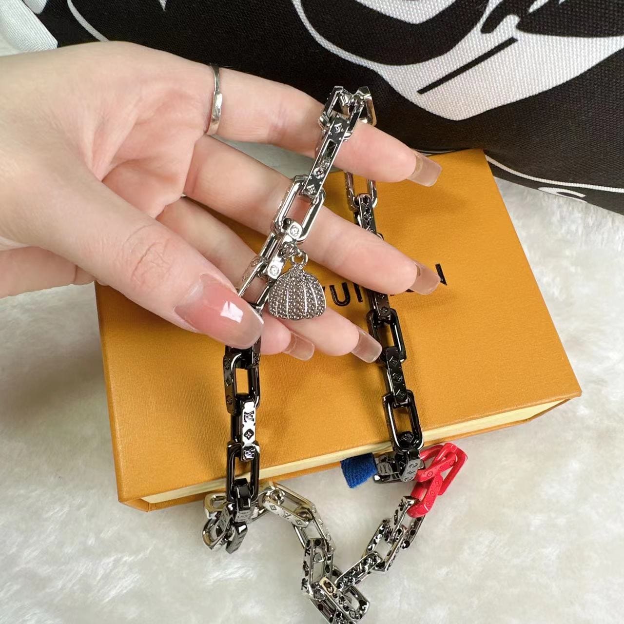 Louis Vuitton x YK Monogram Chain 18K Gold Bracelet