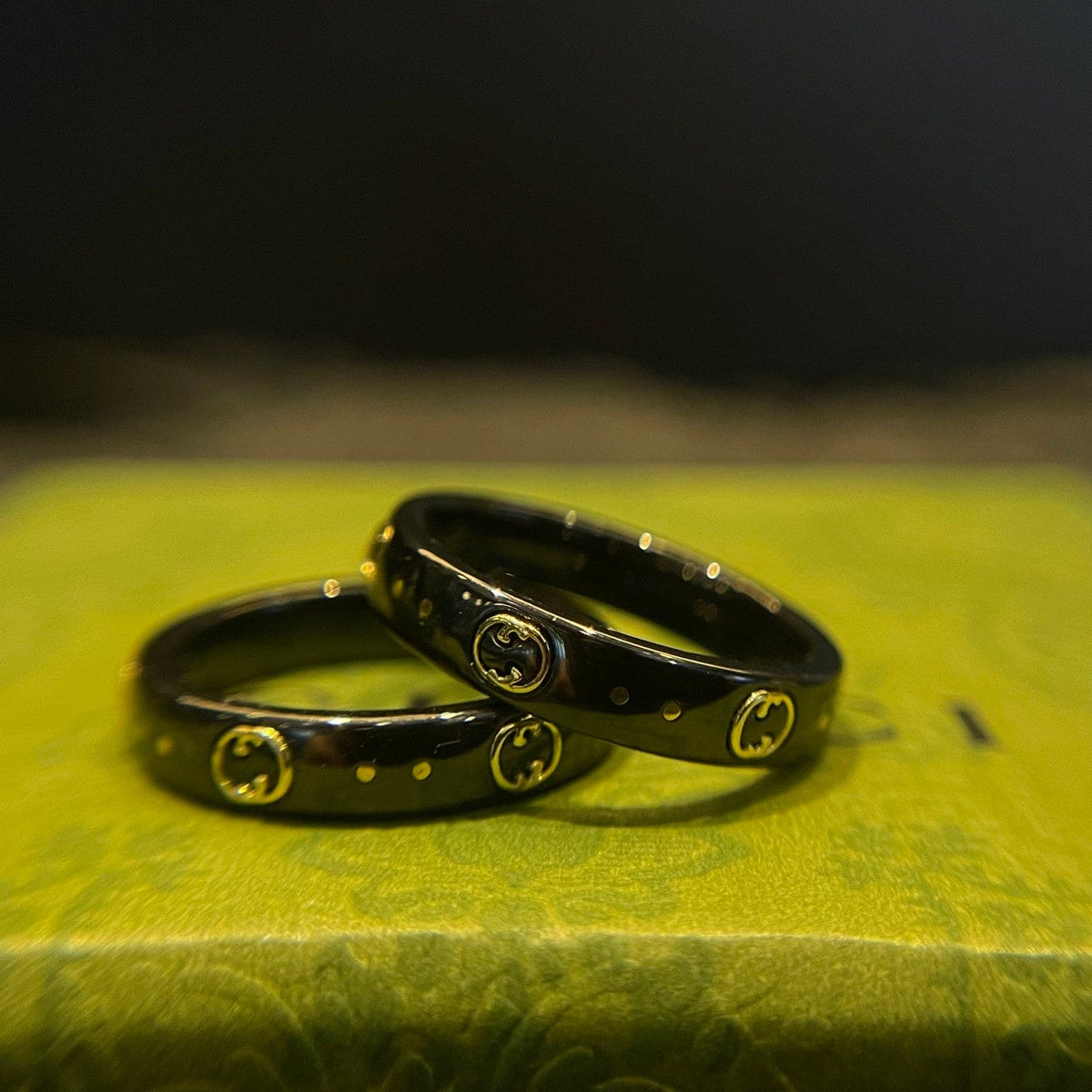 Gucci Double Icon Black Corundum 18K Gold Ring