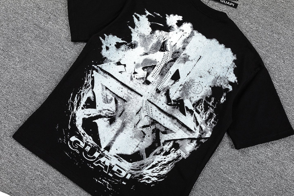 GUAPI Distressed Graphic T-Shirt — detail