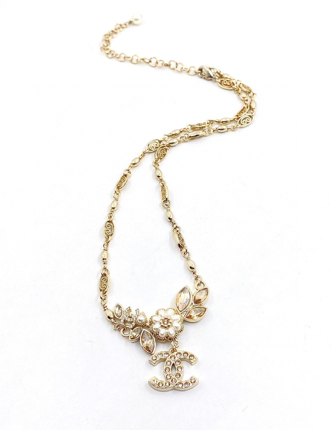 Chanel Flower Diamond 18K Gold Necklace
