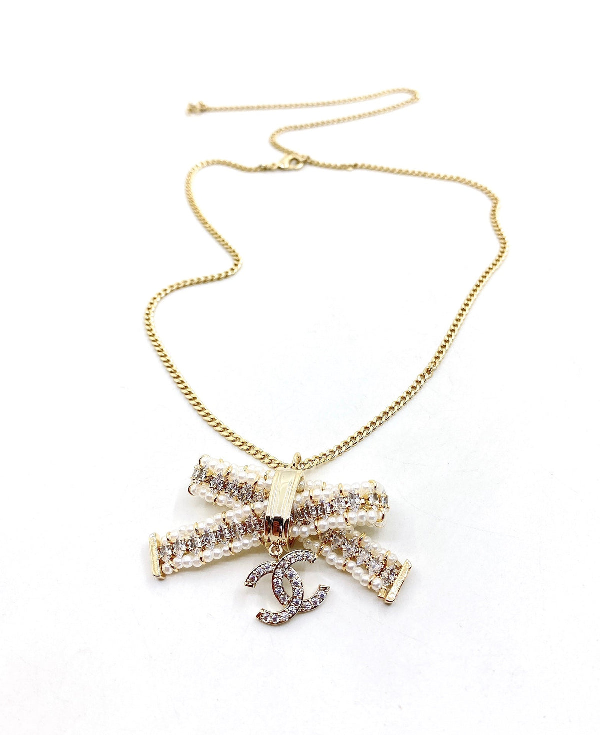 Chanel Bow Tie 18K Gold Necklace