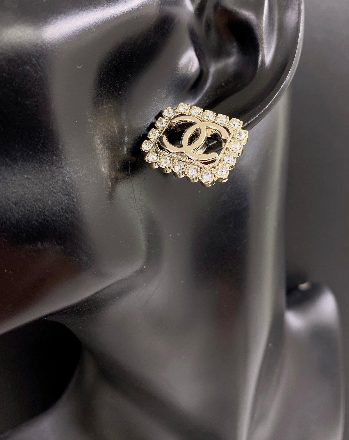 Chanel Square Pearls 18K Gold Earrings