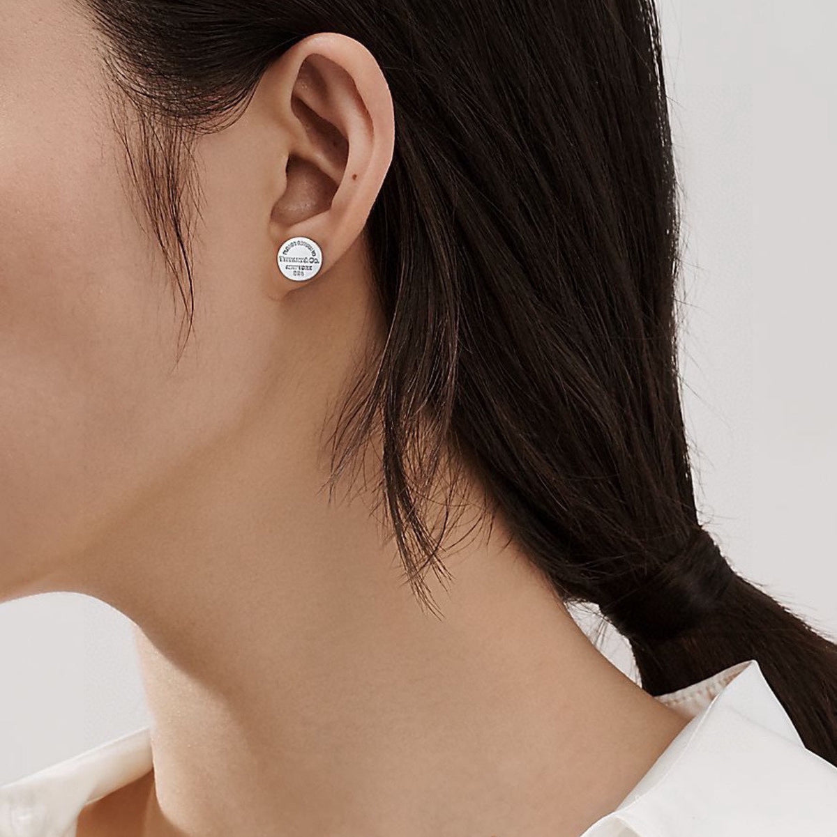 Tiffany Return to Circle Stud 18K Gold Earrings