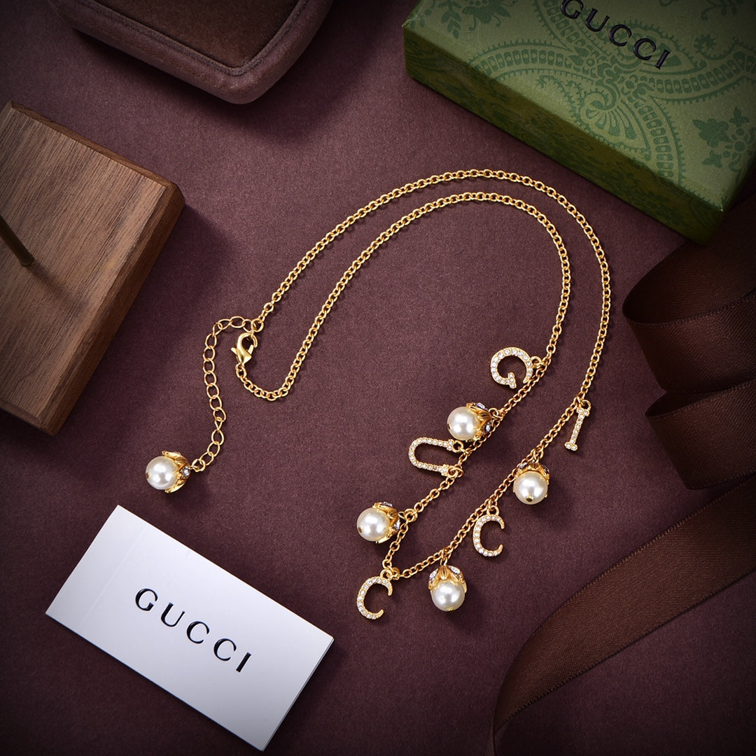 Gucci Double Logo Plaque Embellished Pearl 18K Gold Necklace