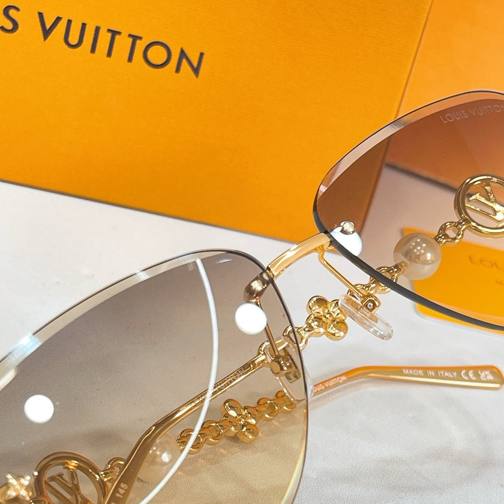 Louis Vuitton Z3318U Sunglasses - 64-14-145