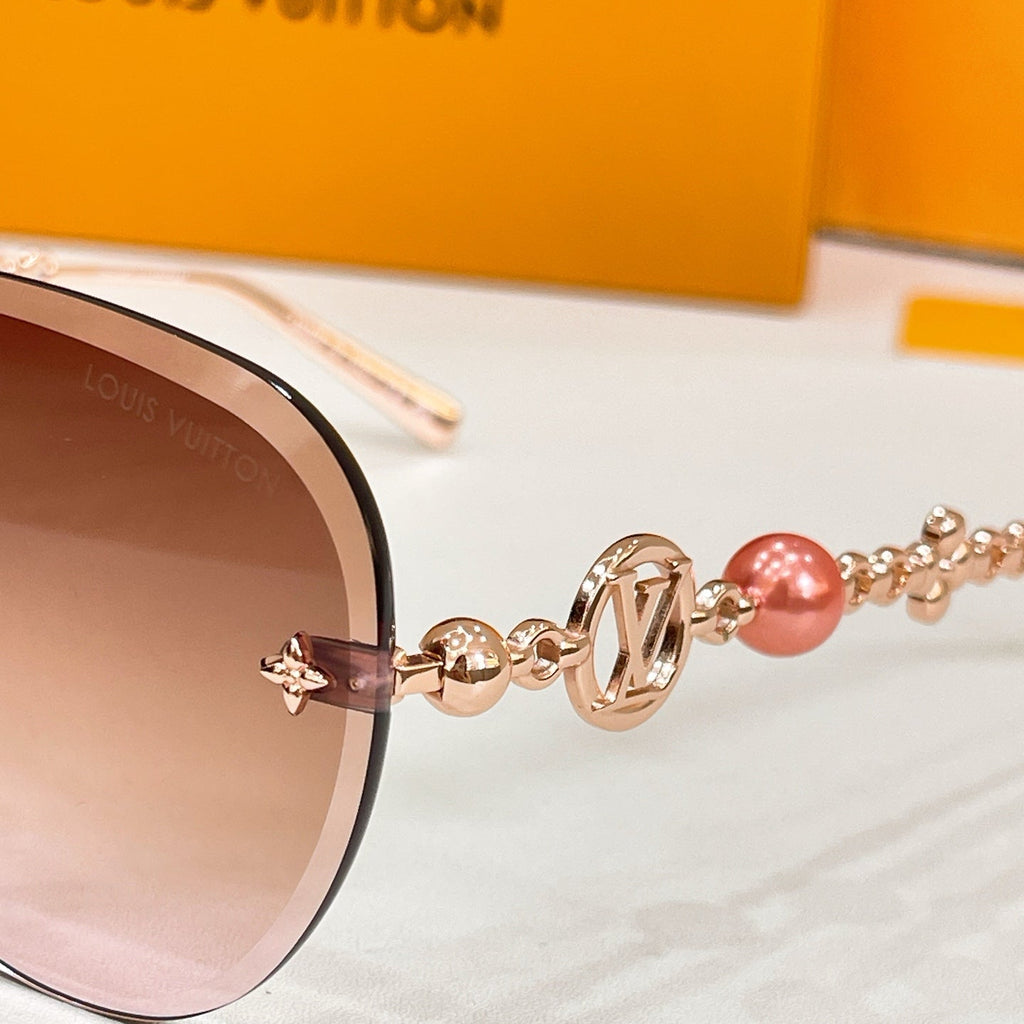 Louis Vuitton Z3318U Sunglasses - 64-14-145