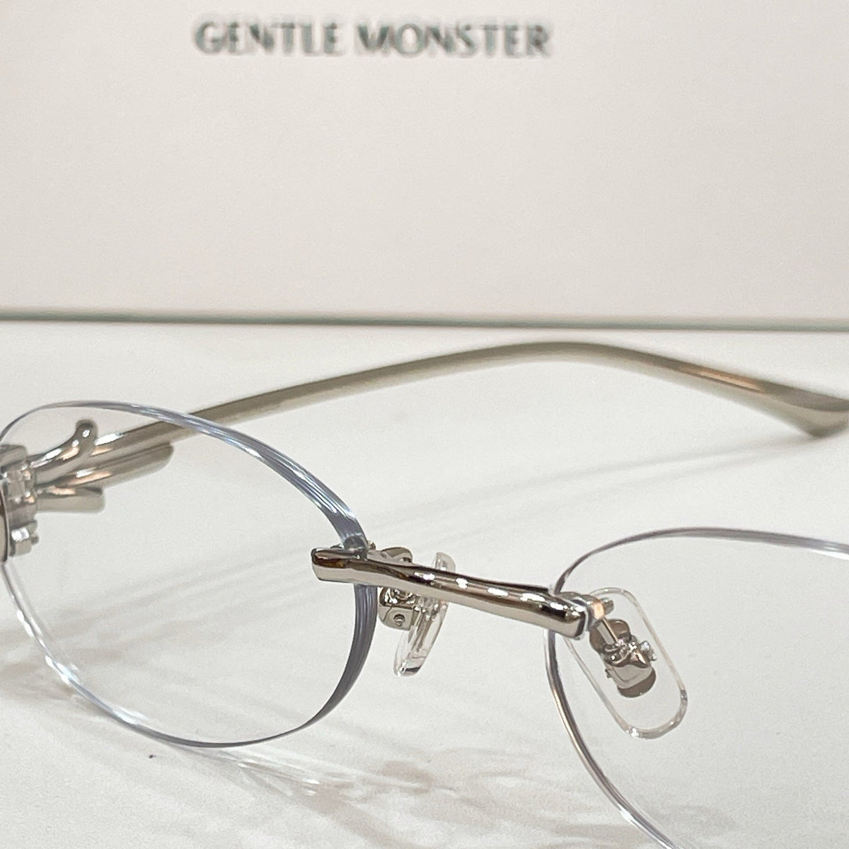 Gentle Monster Farrow Musubi Sunglasses