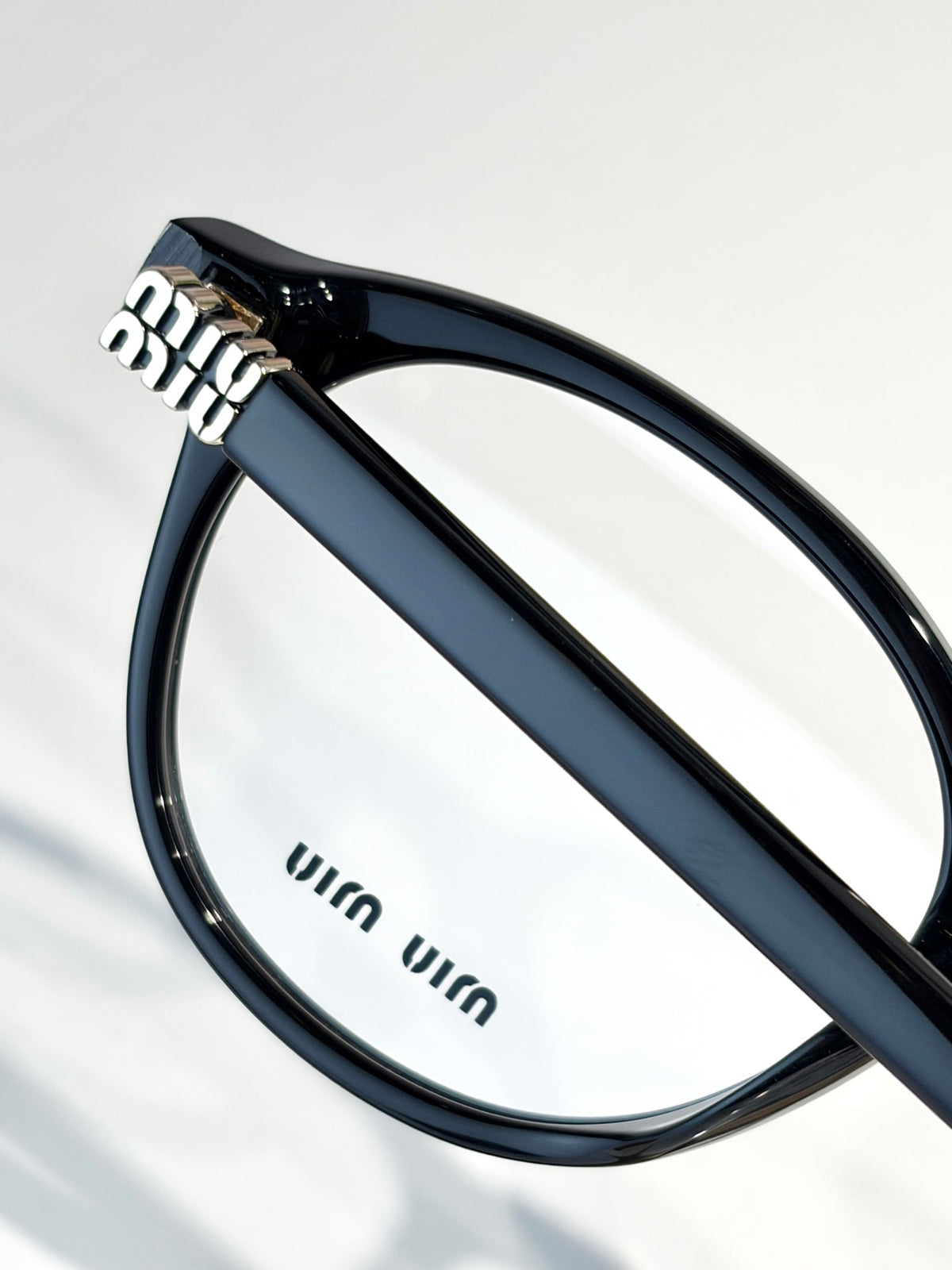 Miu Miu VMU 02WVF Sunglasses