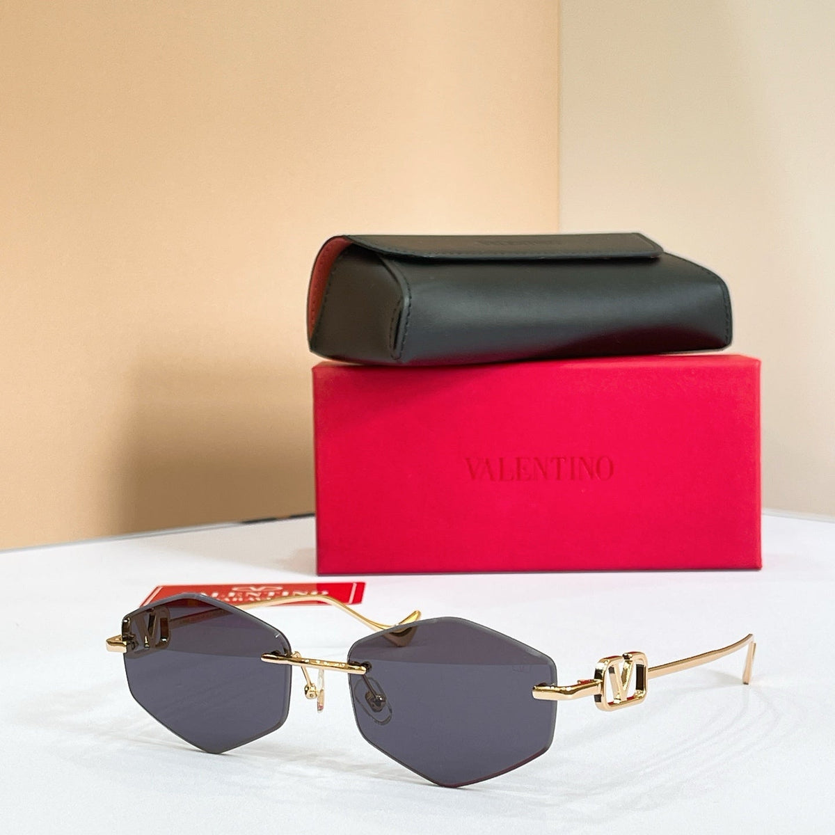 Valentino VLS-187 Sunglasses