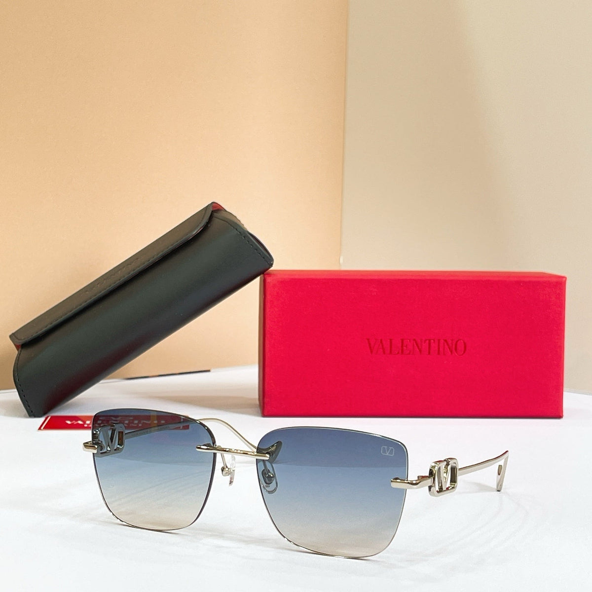 Valentino VLS-189 Sunglasses