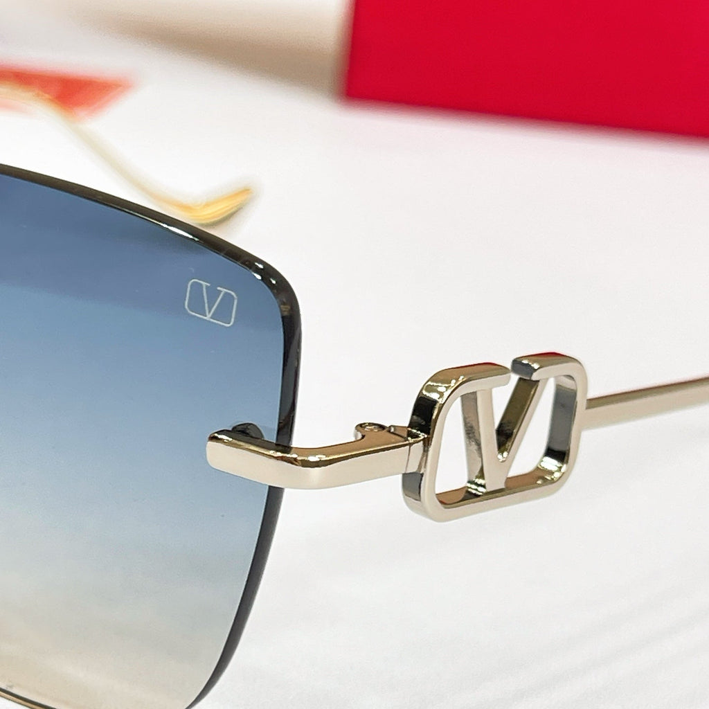 Valentino VLS-189 Sunglasses