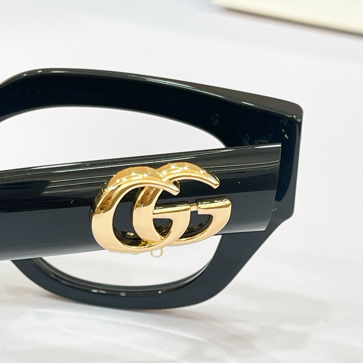 Gucci GG1847O Eyeglass Frames