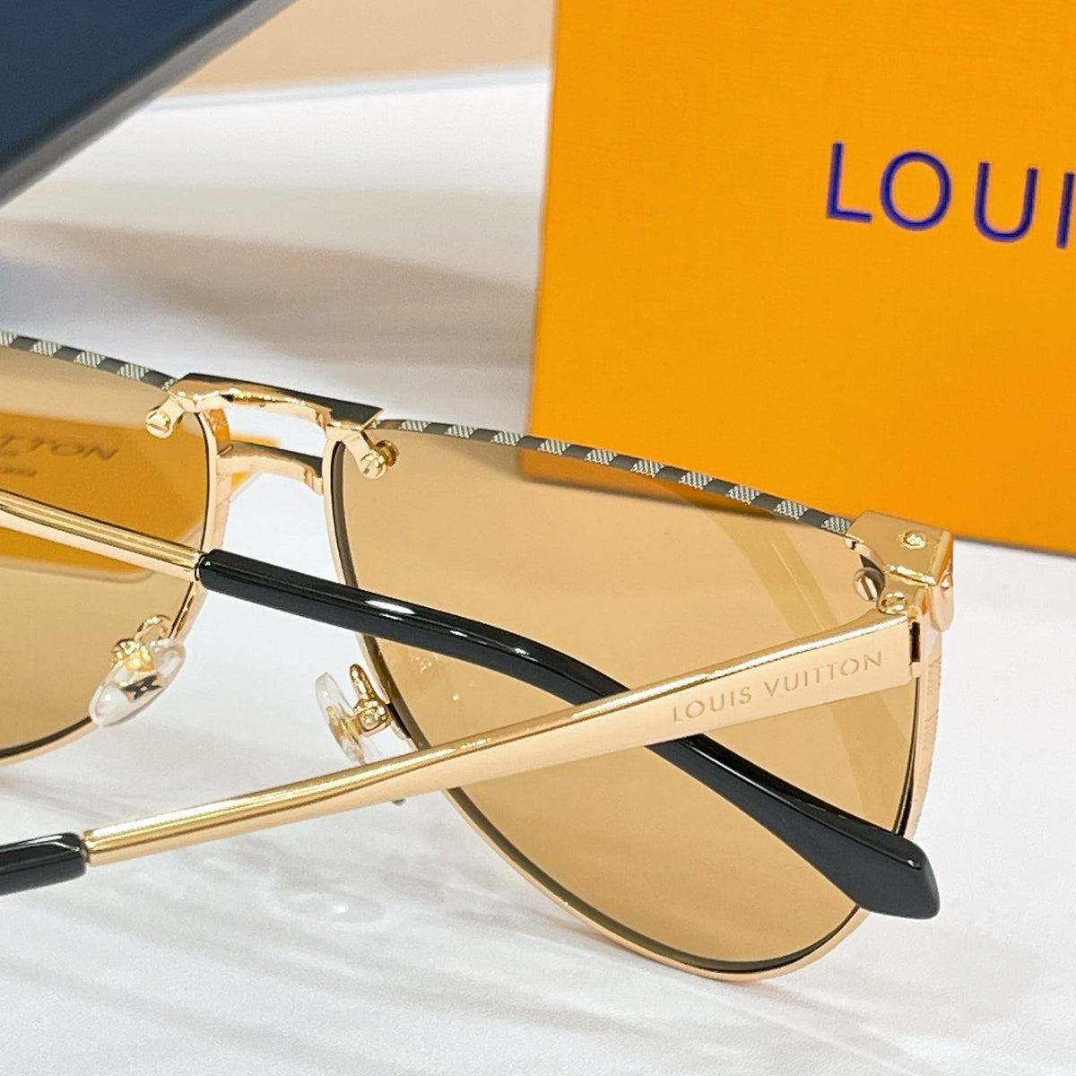 Louis Vuitton Z3208U Sunglasses