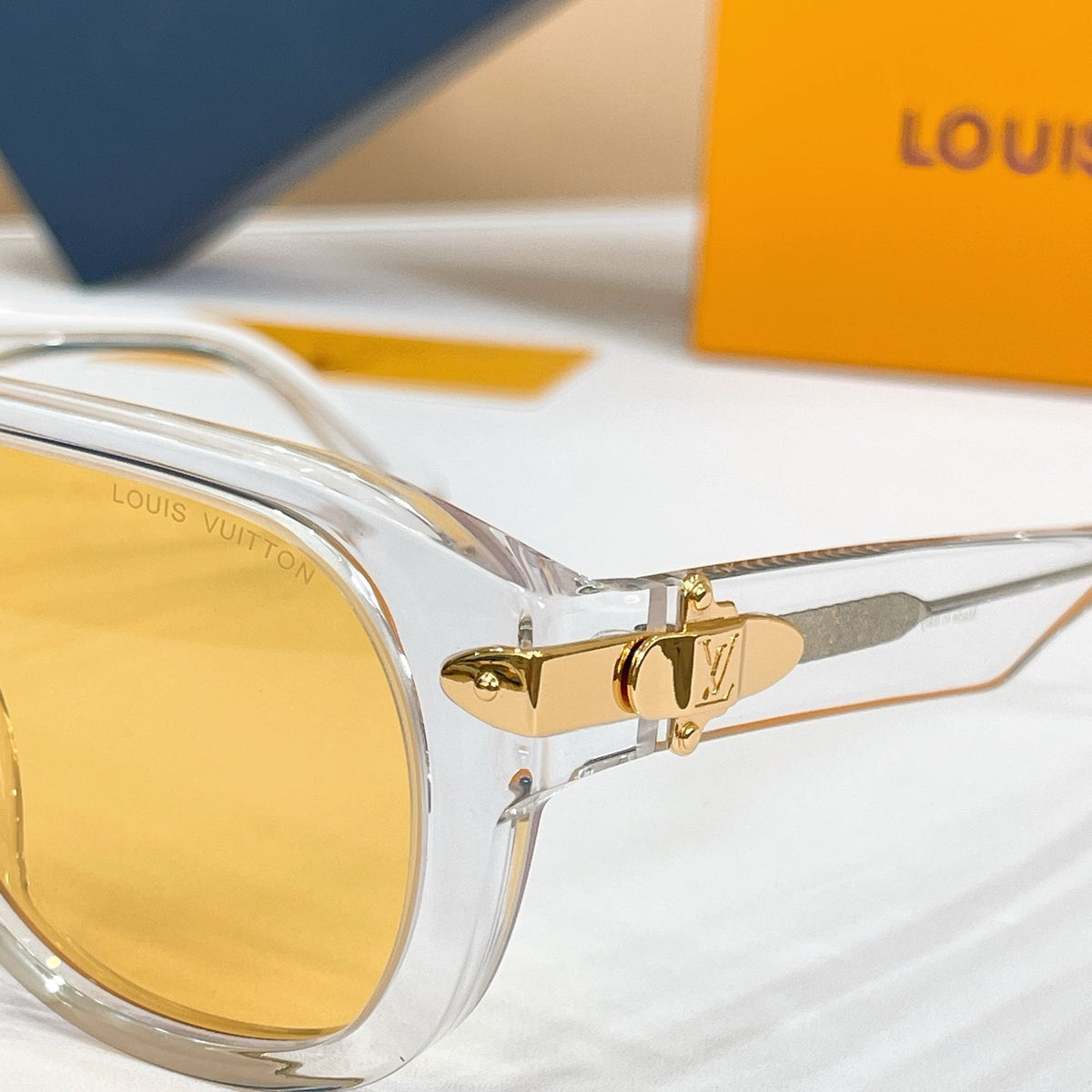 Louis Vuitton Z6087U Sunglasses