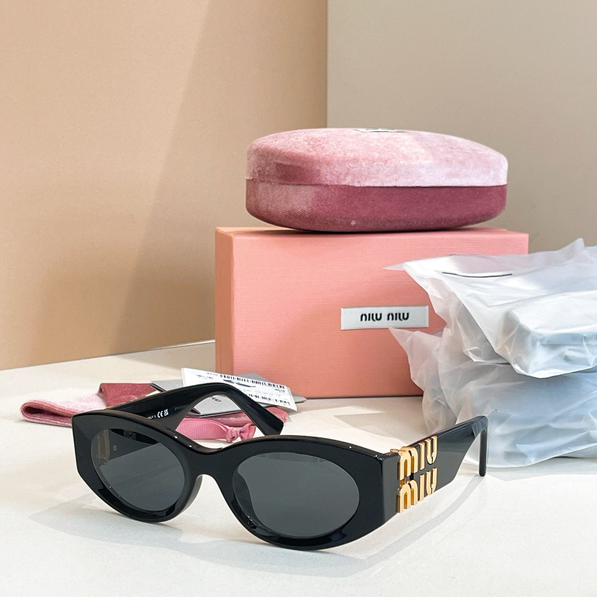Miu Miu SMU 11W Sunglasses