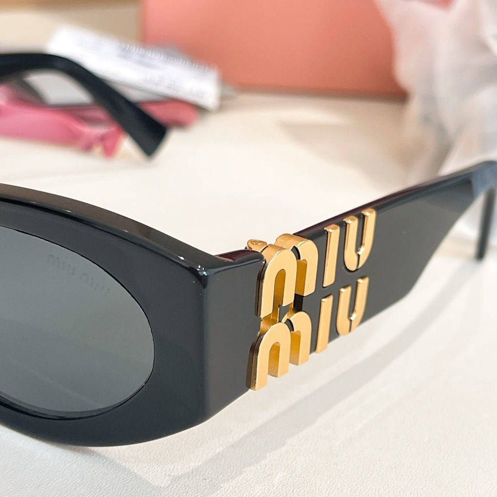 Miu Miu SMU 11W Sunglasses
