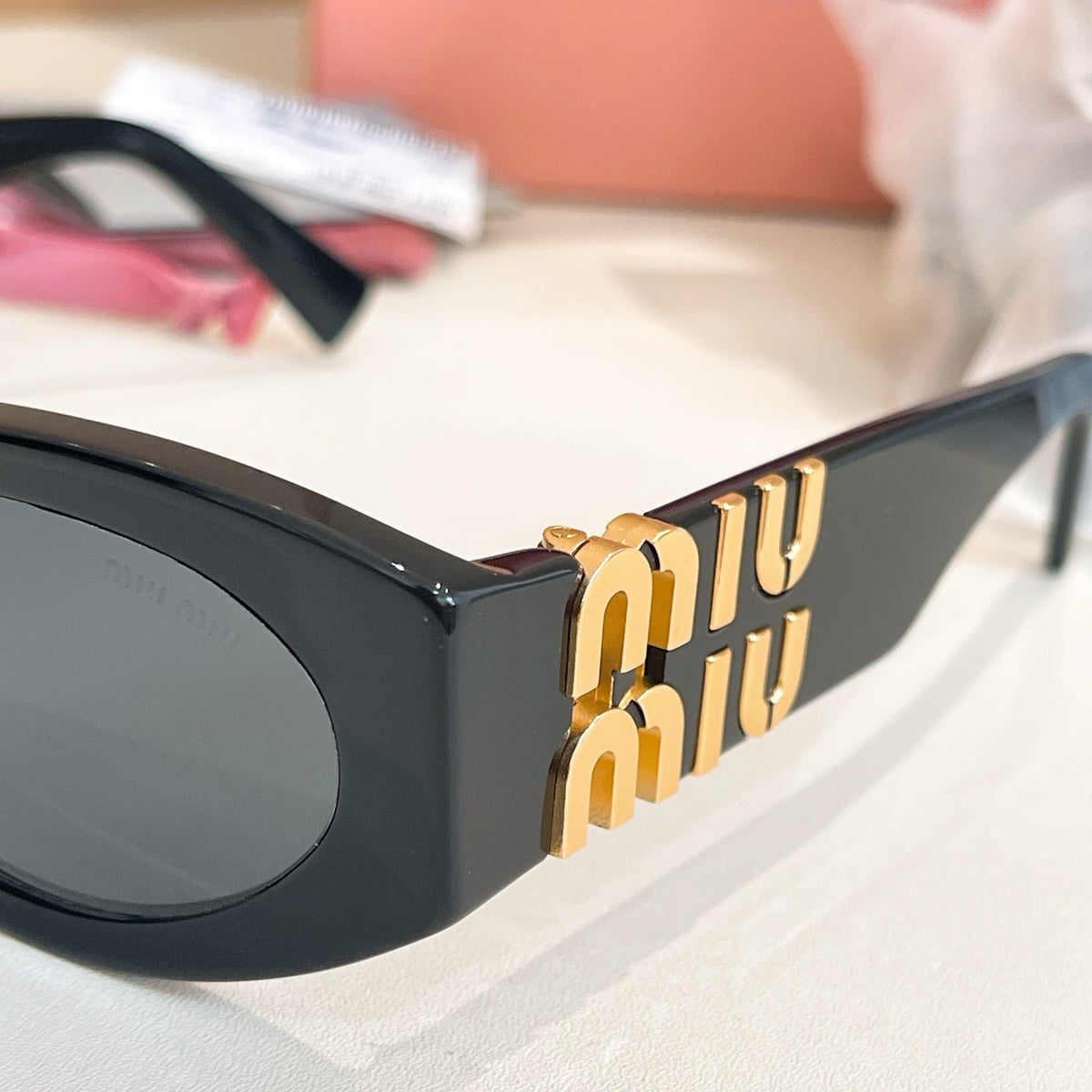 Miu Miu SMU 11W Sunglasses