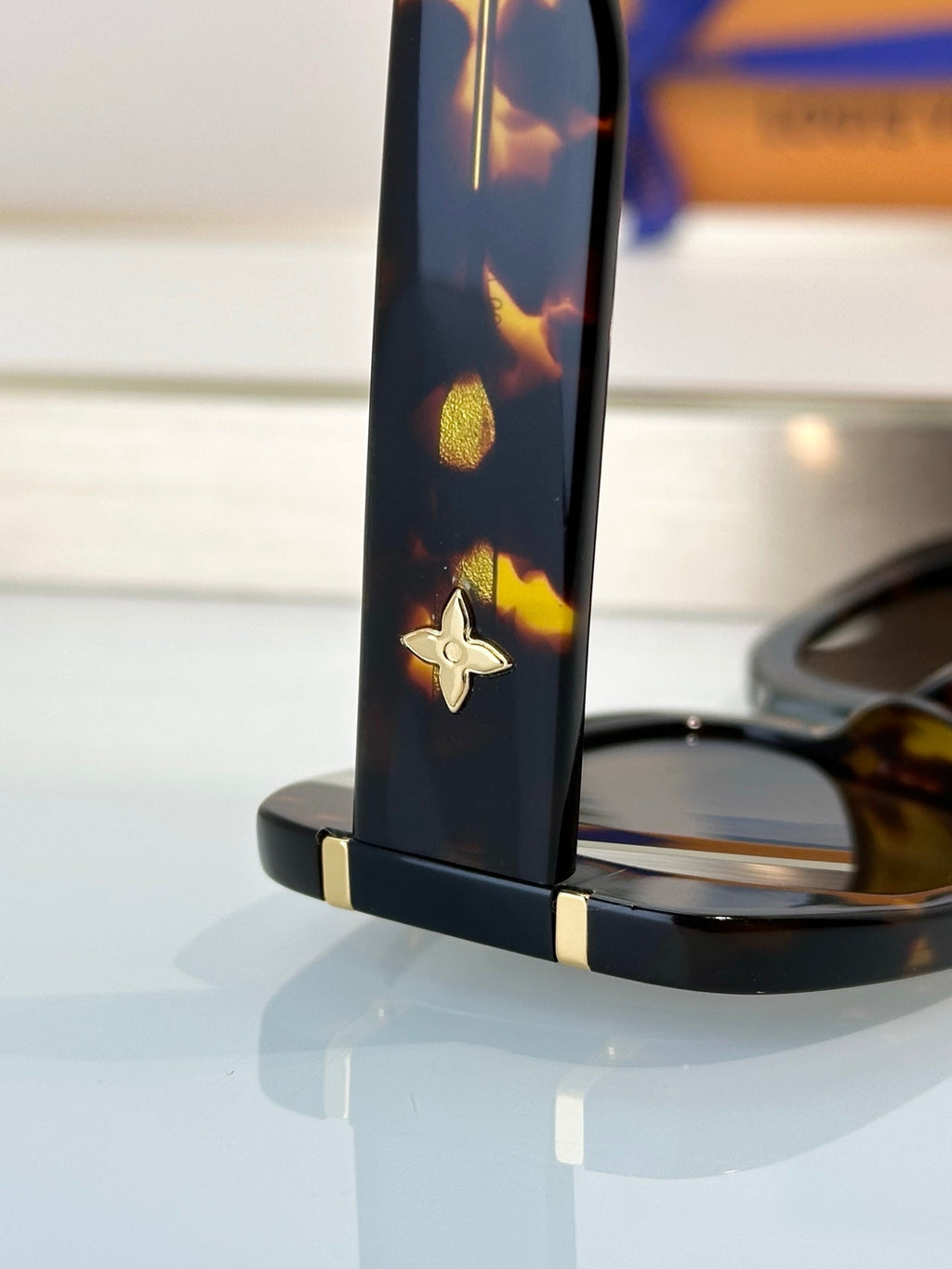 Louis Vuitton Z2968W Sunglasses