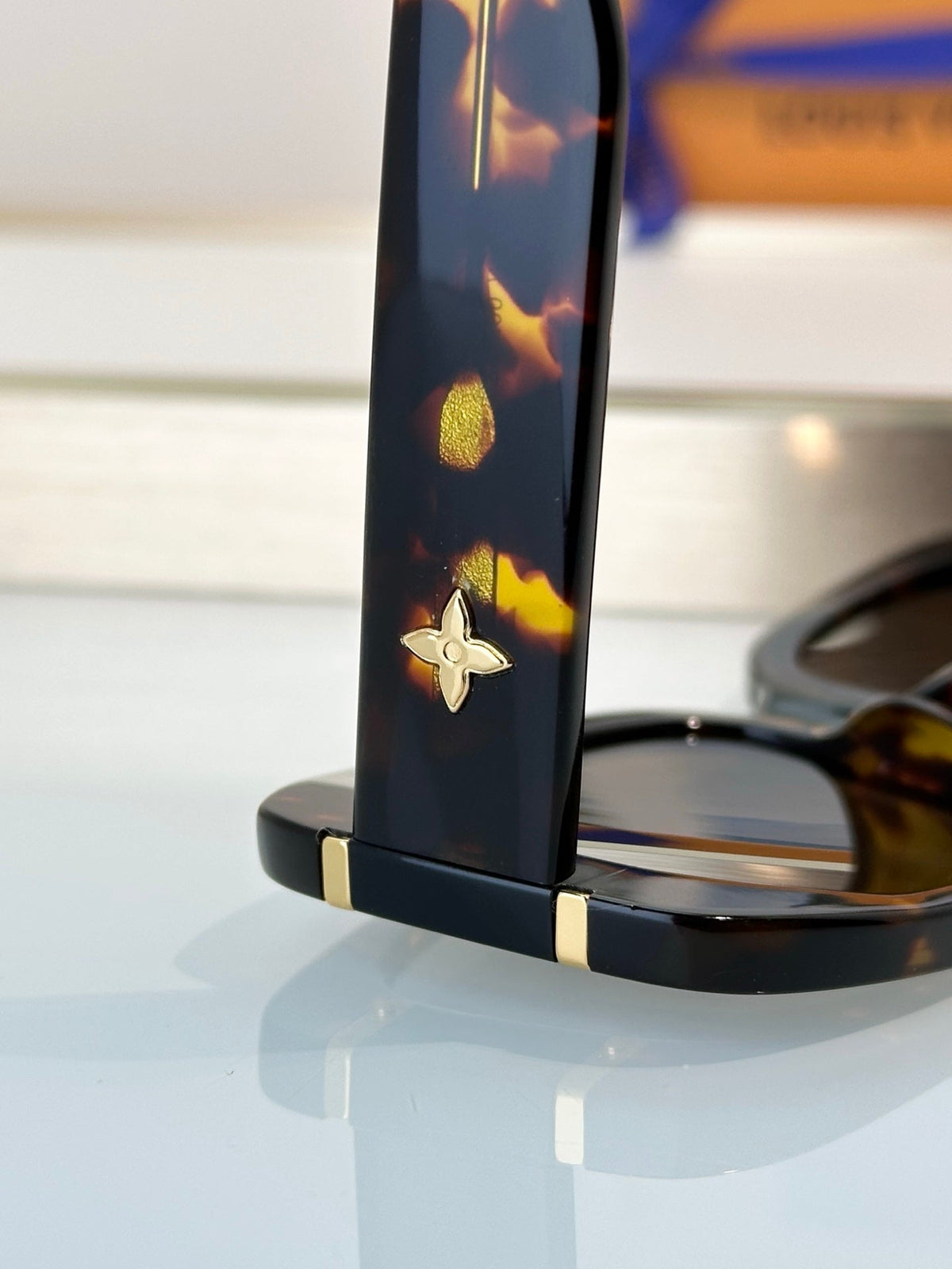 Louis Vuitton Z2968W Sunglasses