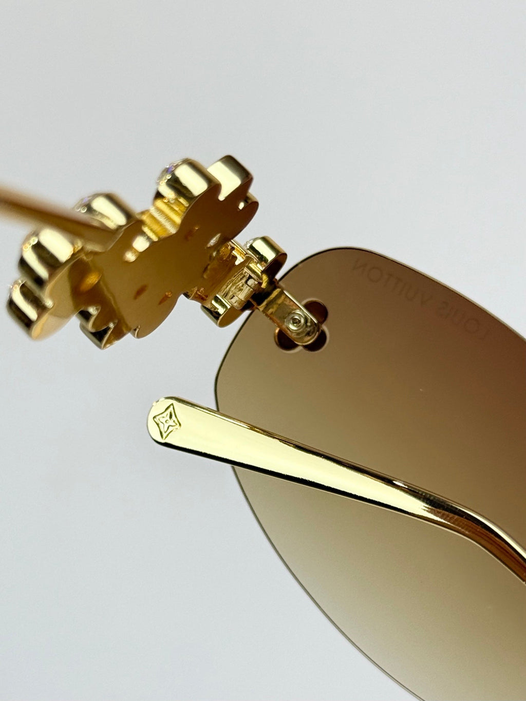 Louis Vuitton Z3186U Sunglasses
