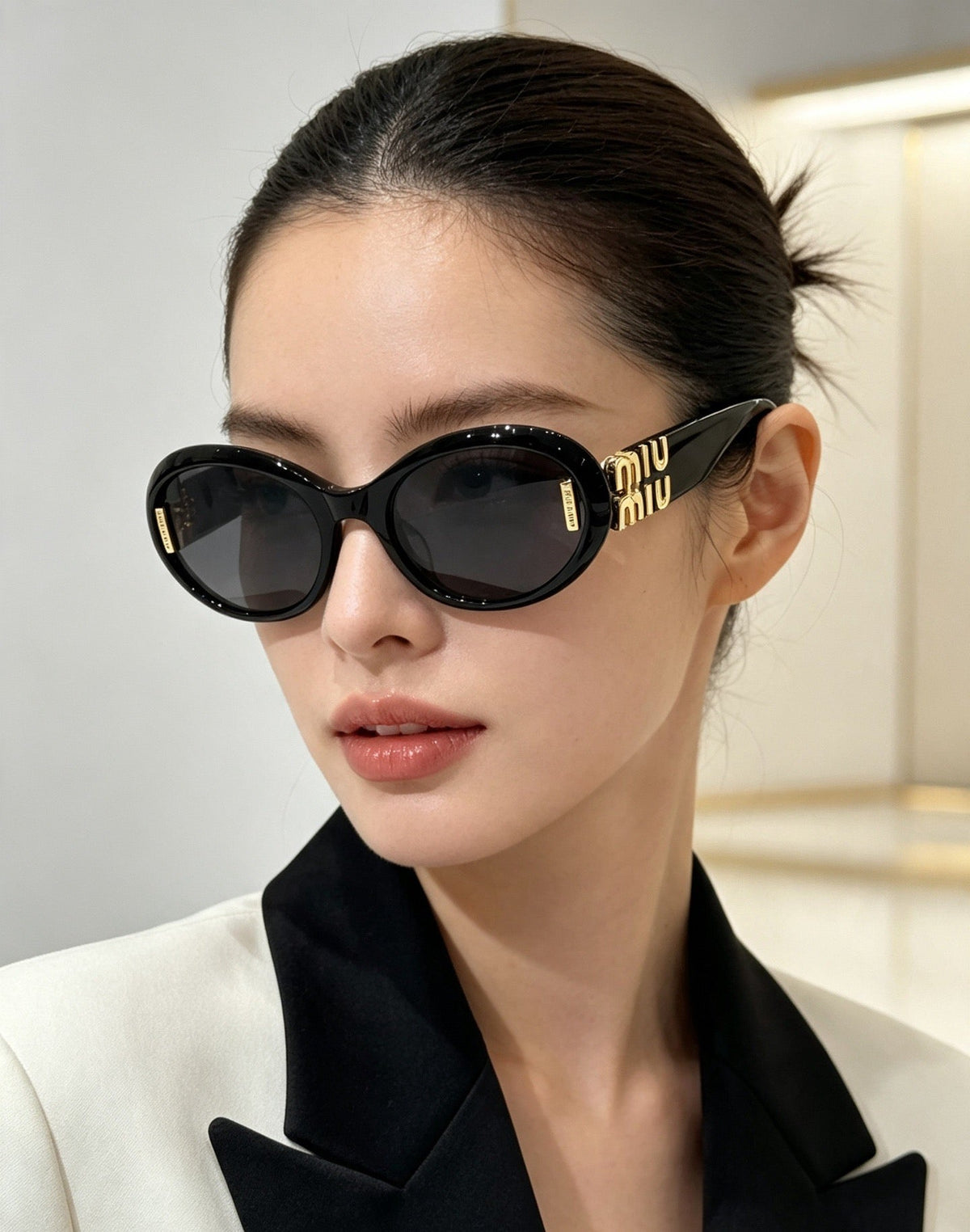 Miu Miu MU 158AV Sunglasses