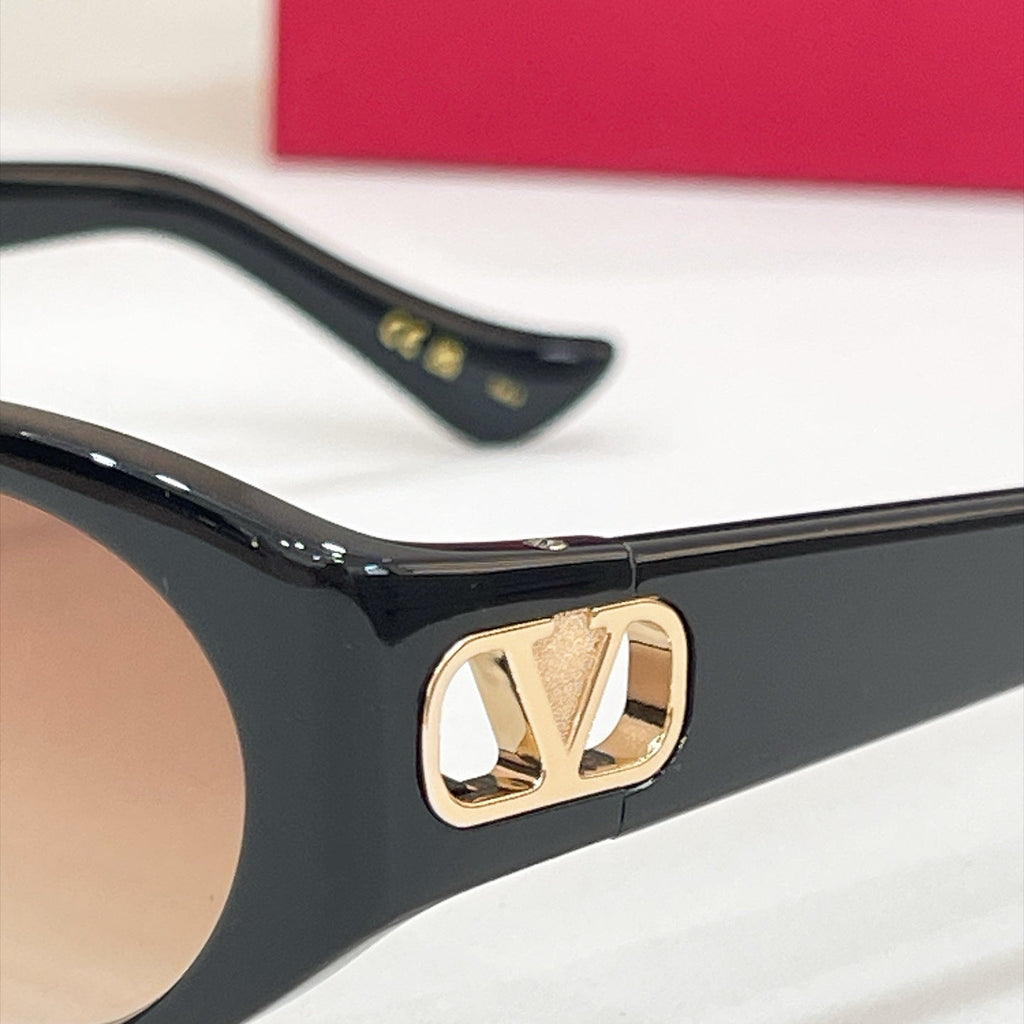 Valentino VG0015S Sunglasses
