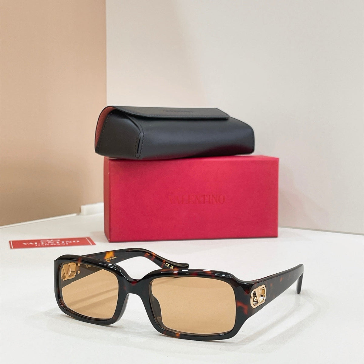 Valentino VG0016S Sunglasses